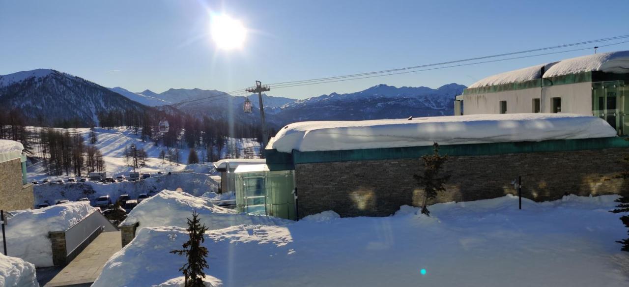 Teleo Vacanze - Villaggio Olimpico Di Colle Sestriere Exteriör bild