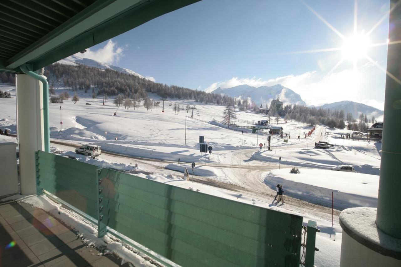 Teleo Vacanze - Villaggio Olimpico Di Colle Sestriere Exteriör bild