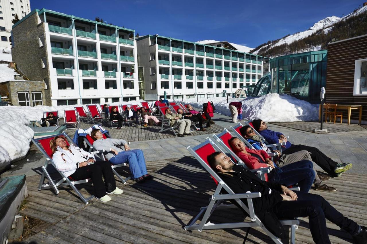 Teleo Vacanze - Villaggio Olimpico Di Colle Sestriere Exteriör bild