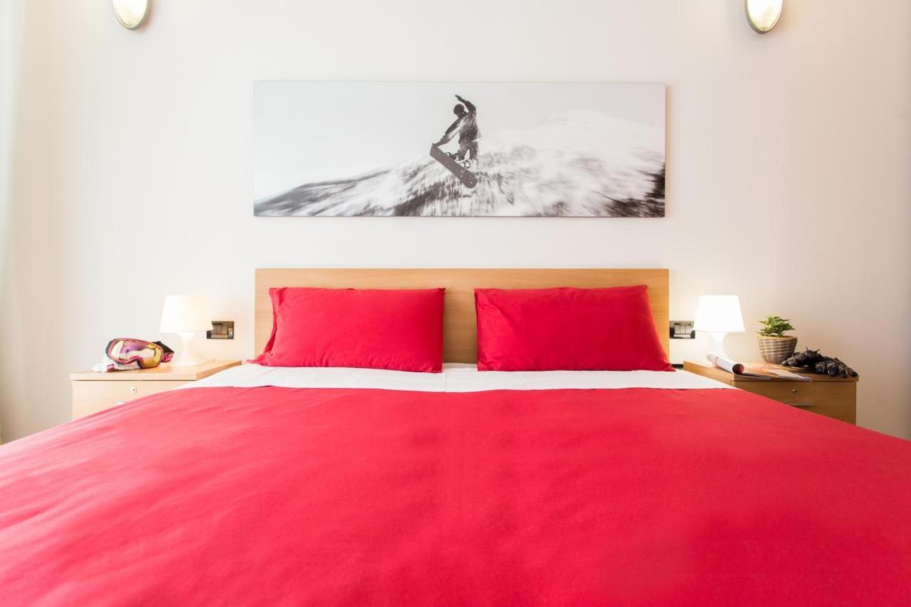 Teleo Vacanze - Villaggio Olimpico Di Colle Sestriere Exteriör bild